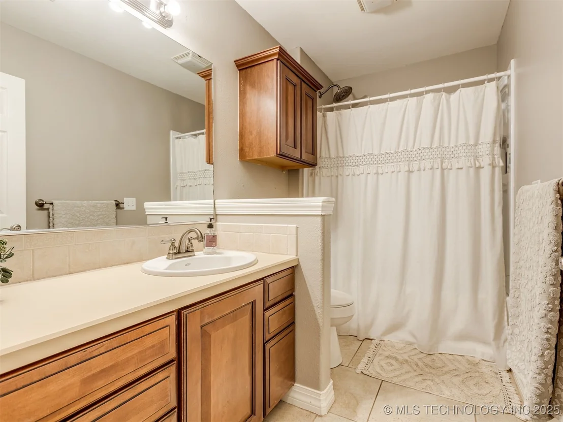 Photo of 2485 Avalon Drive