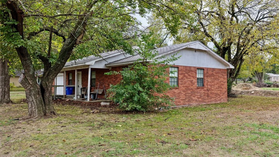Photo of 602 NW 4th Street