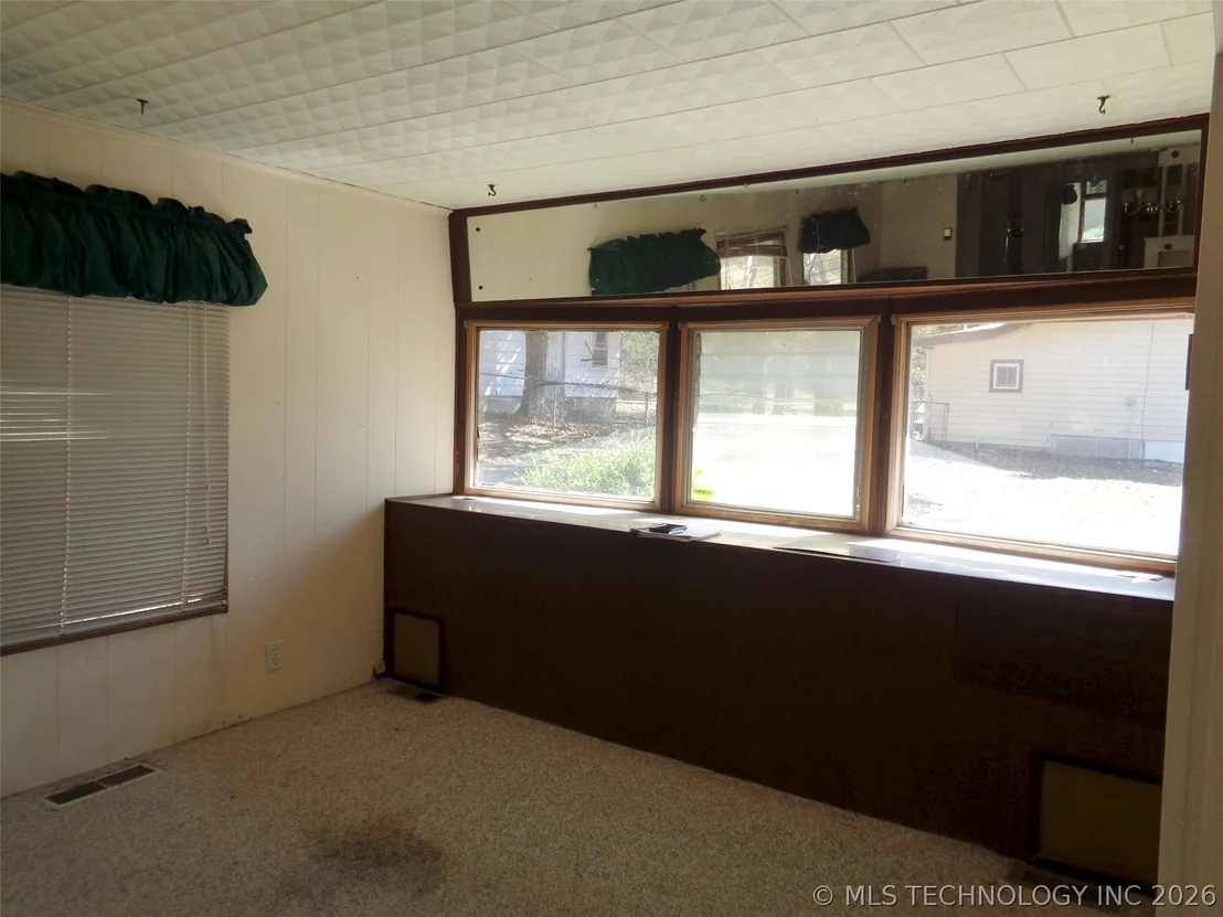 Photo of 203 Oak Avenue