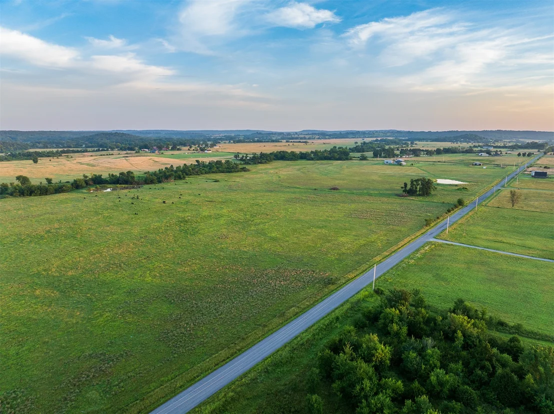 Photo of 2 N 427 Road
