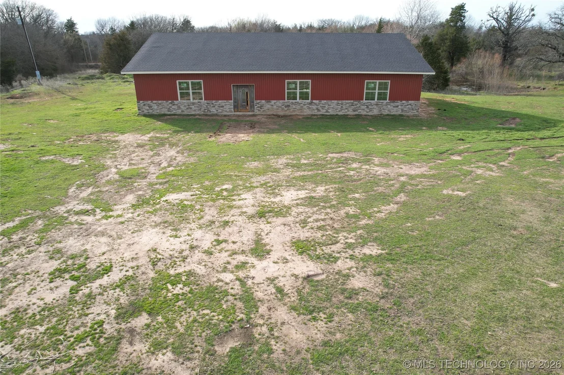 Photo of 1860 W Bumpass