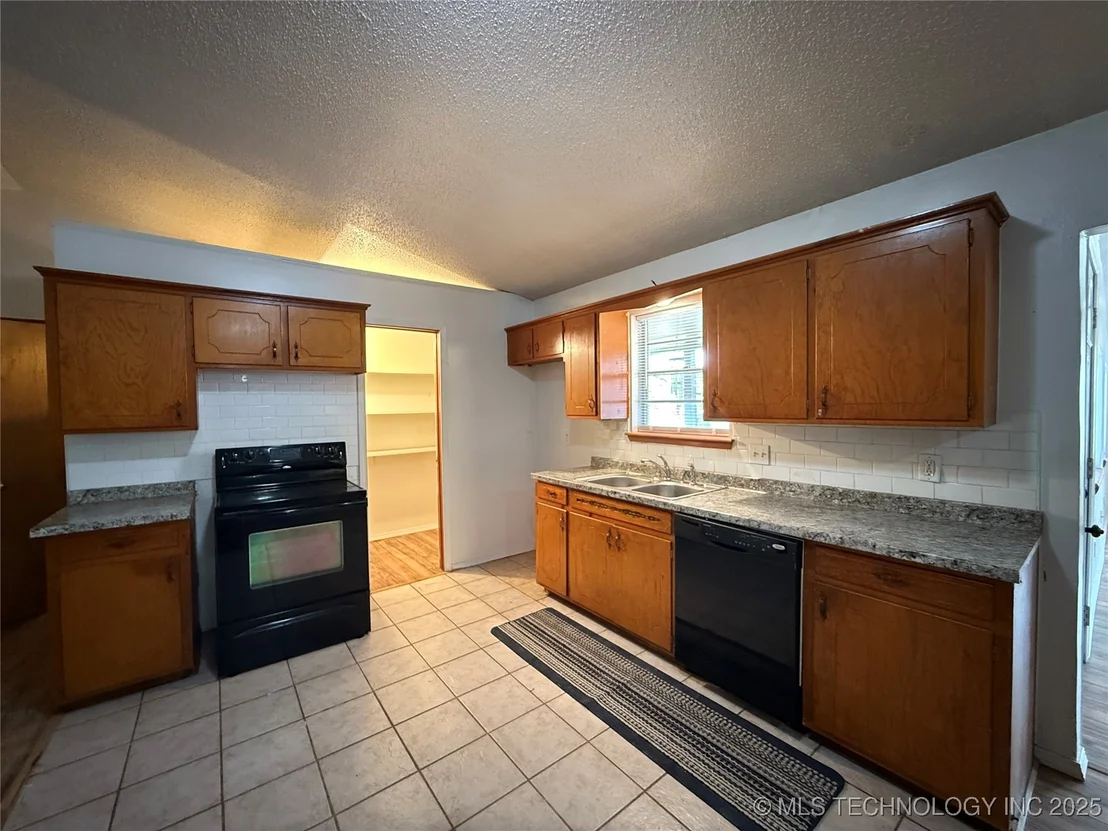 Photo of 319 Lake Drive