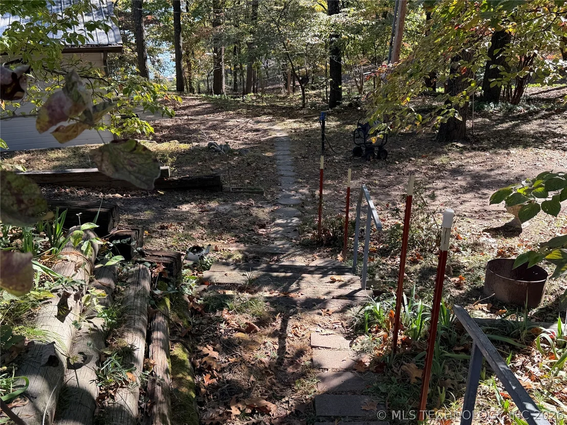 Photo of 425671 E 1168 Road