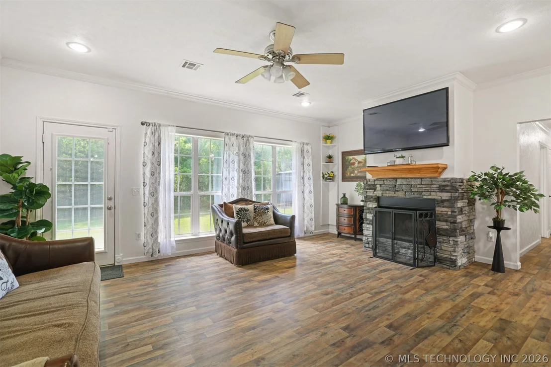 Photo of 7221 Garden Oak Drive