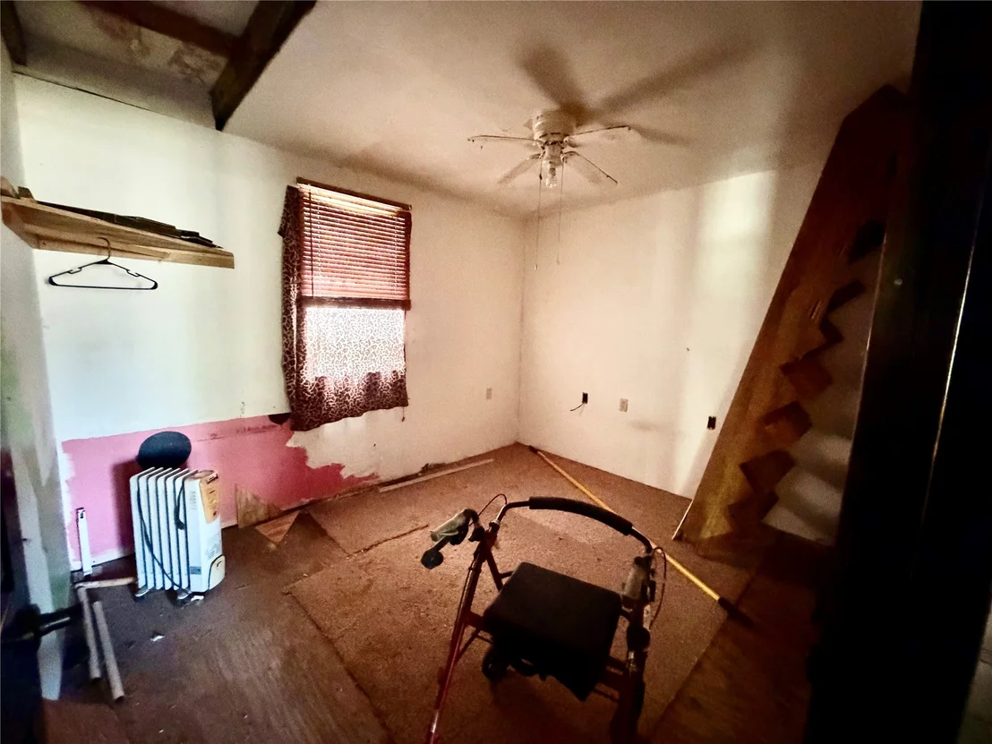 Photo of 16508 Round Mountain Road