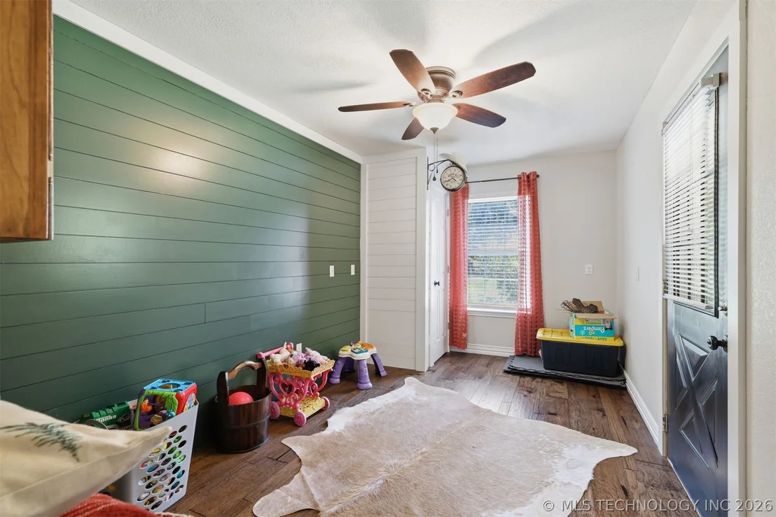 Photo of 2464 S Roberta Road