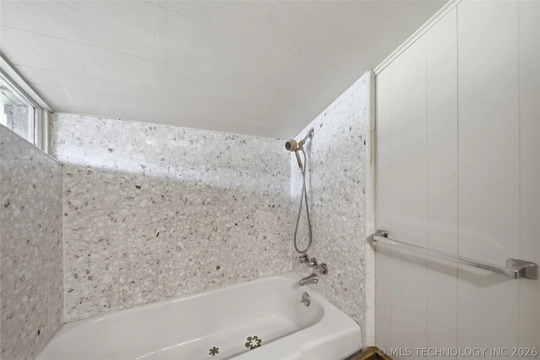 Photo of 246 Williams Avenue