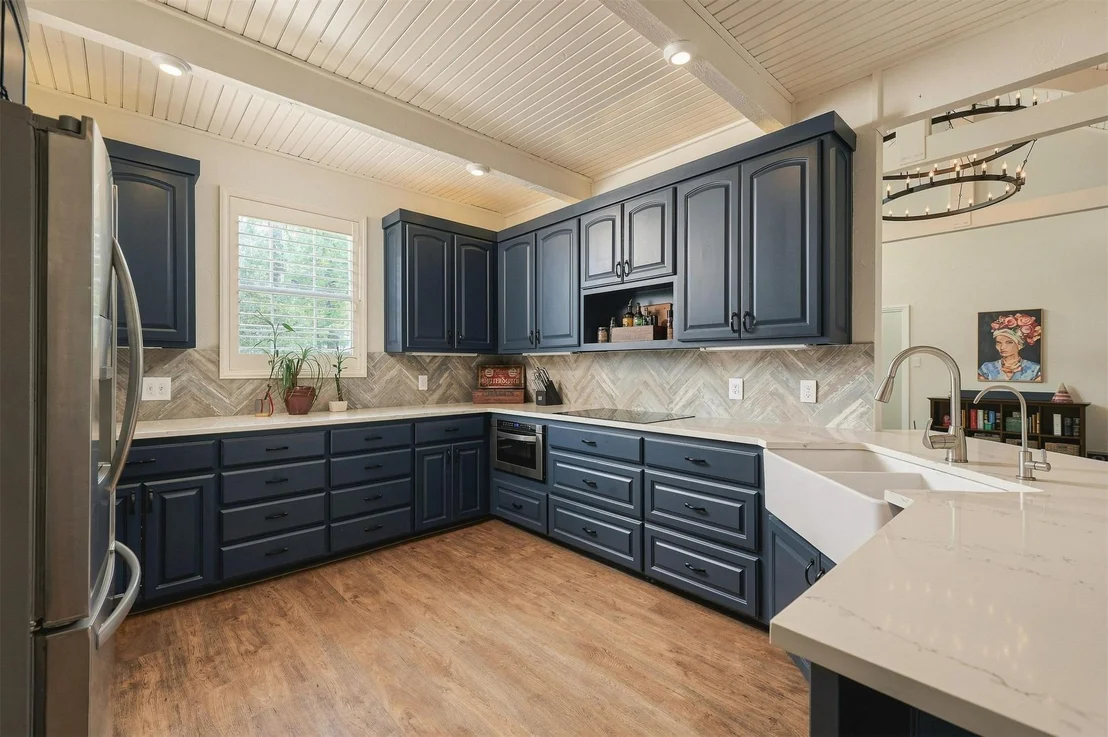 Photo of 205 Thousand Oaks