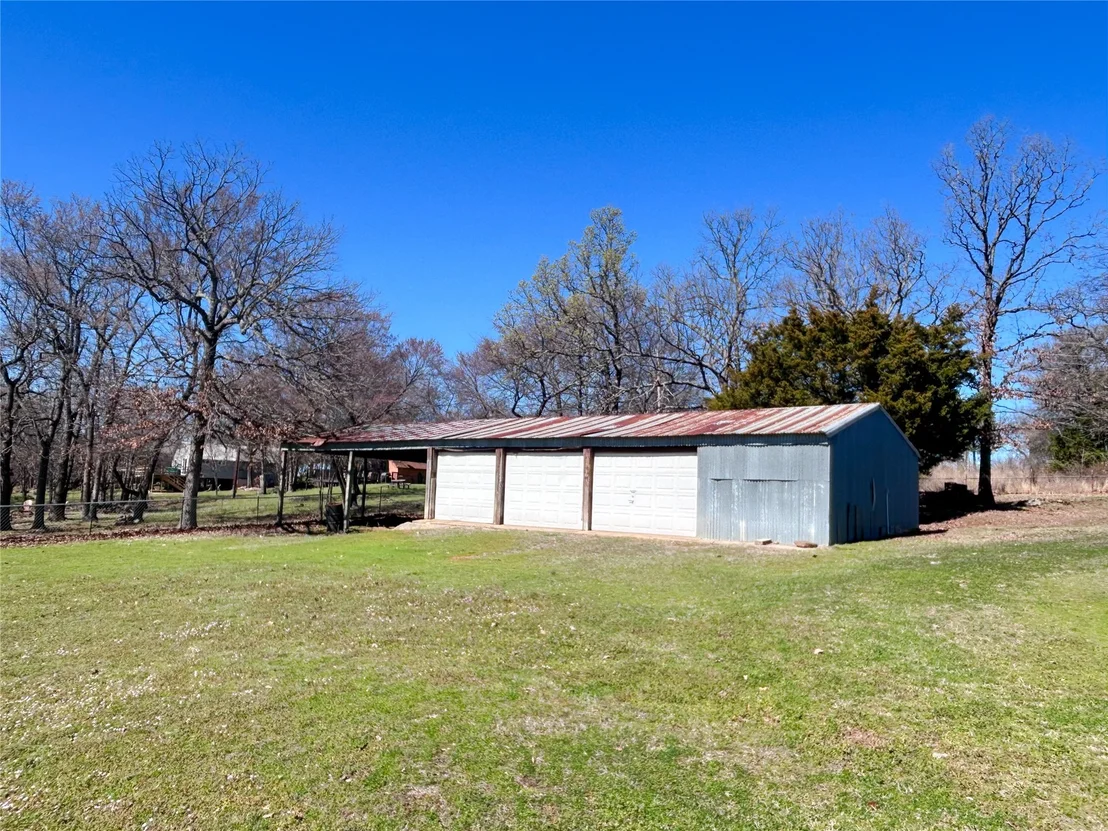 Photo of 589 Mohawk Drive