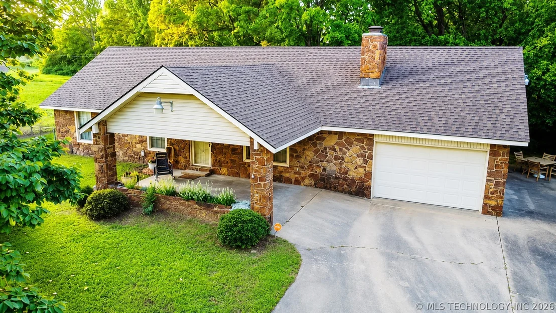 Photo of 15895 Briar Road