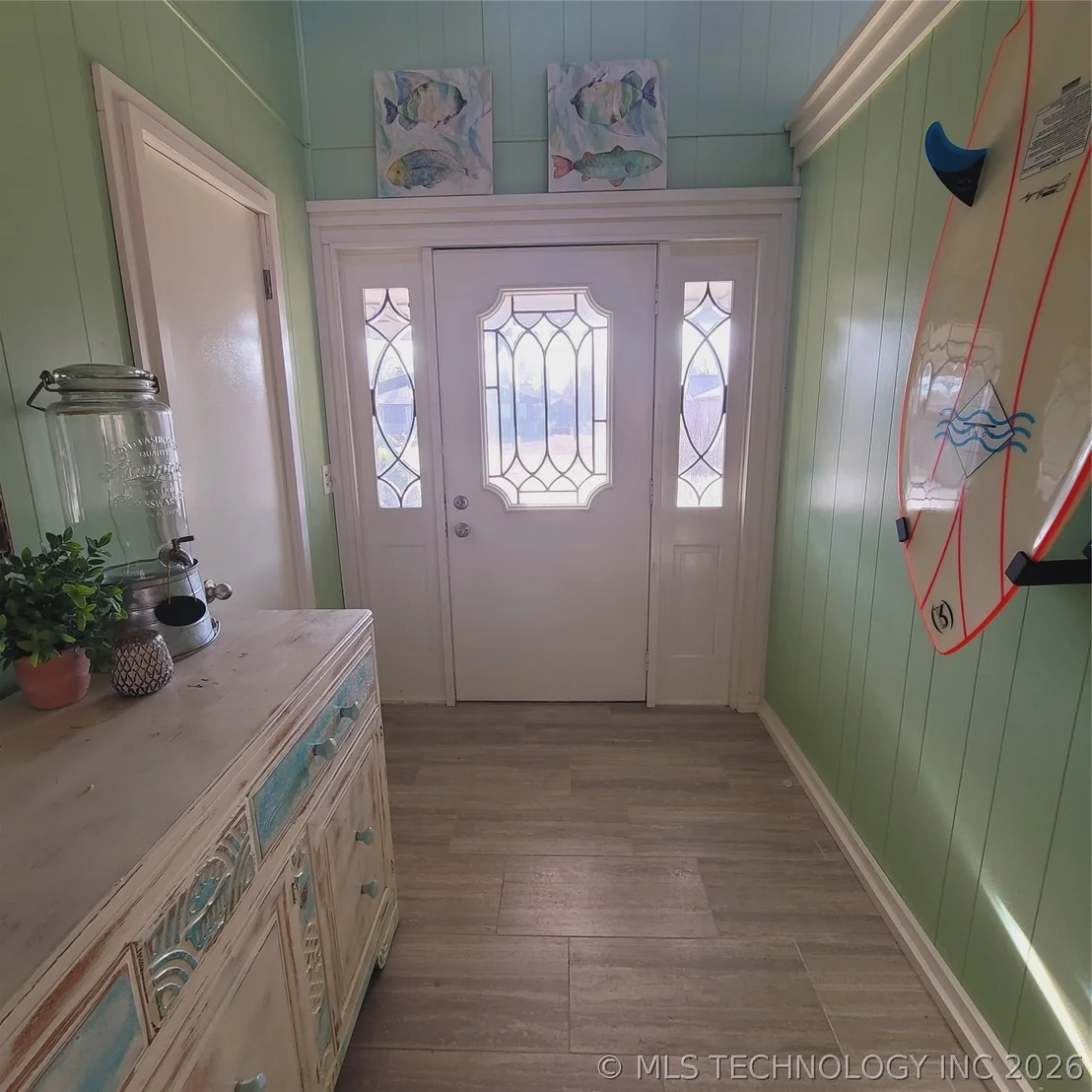 Photo of 105 Lakeview Drive