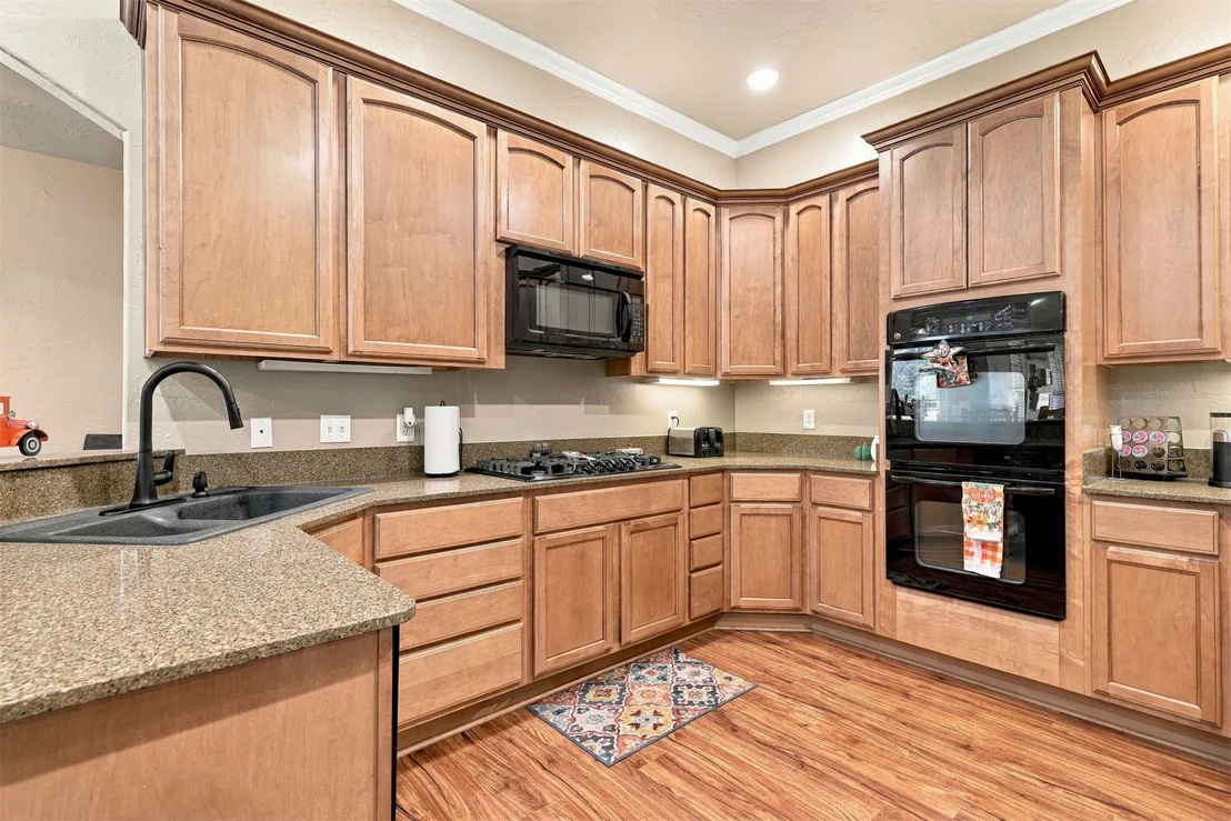 Photo of 2355 Bryan