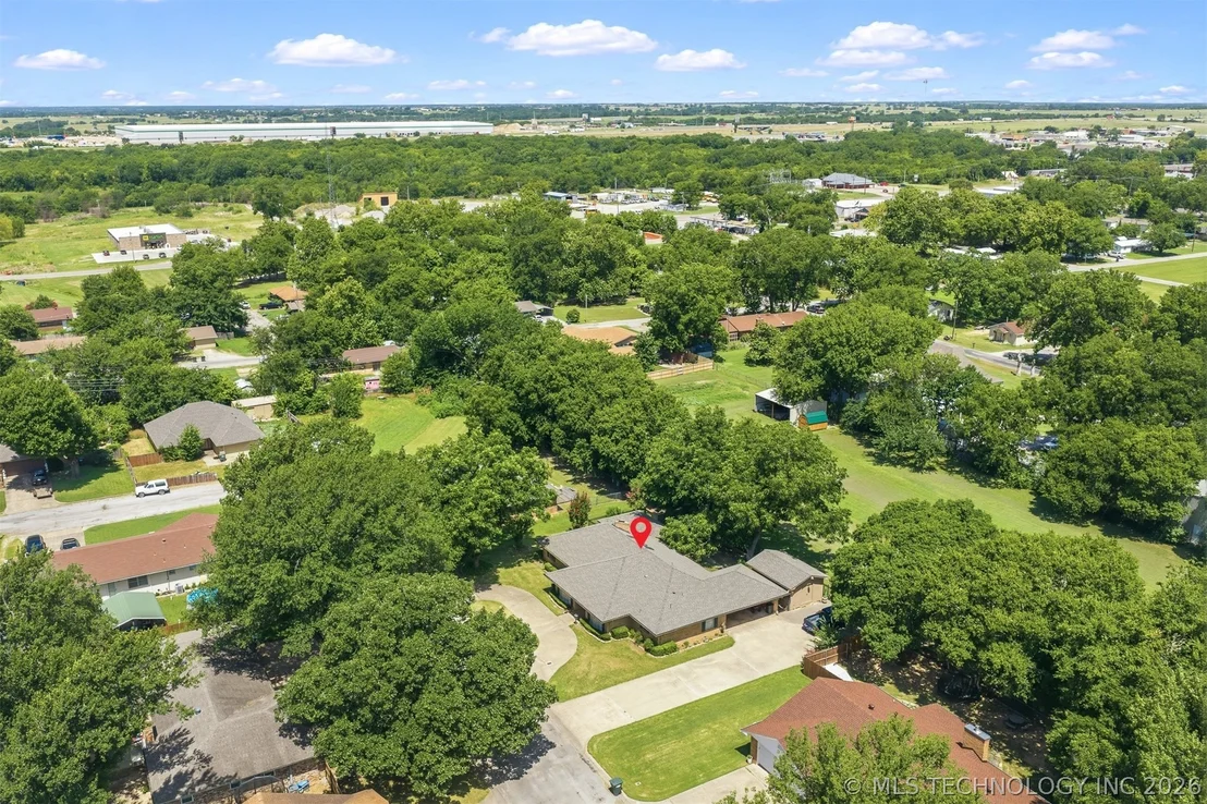 Photo of 521 Circle Drive