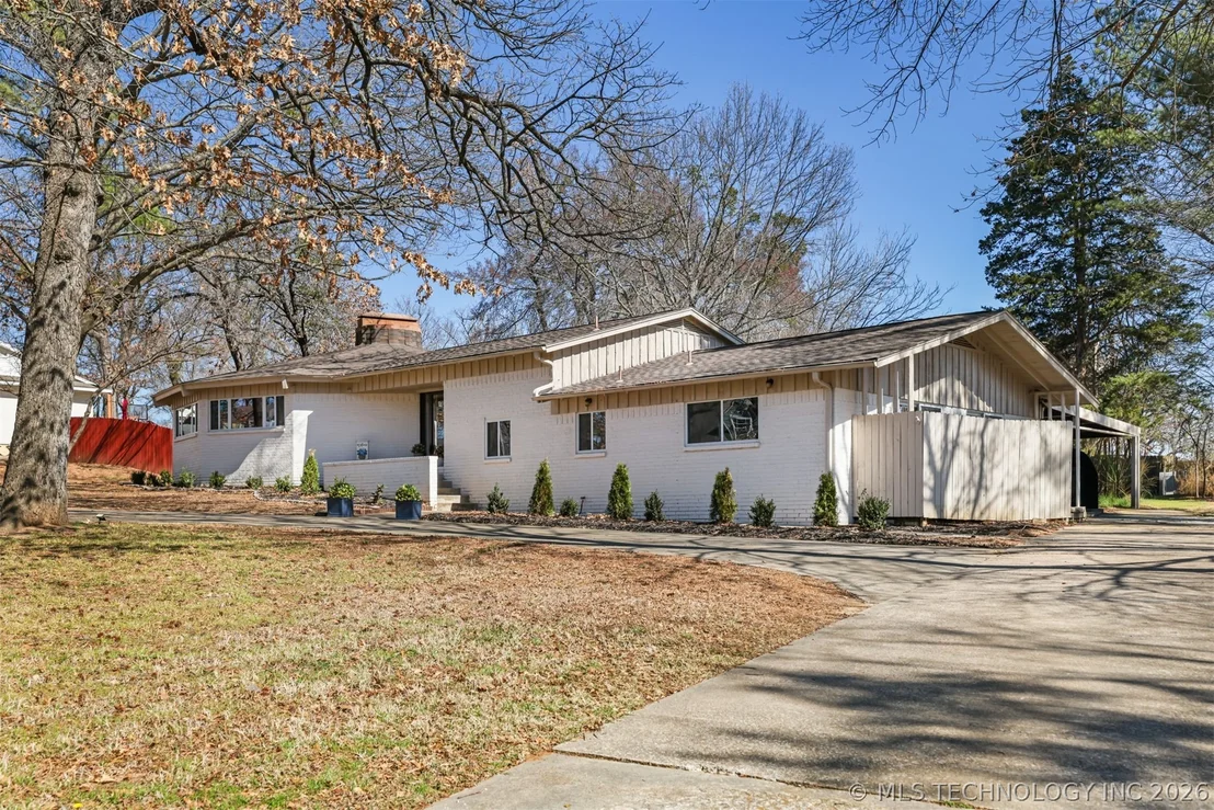 Photo of 2232 Gershwin Drive