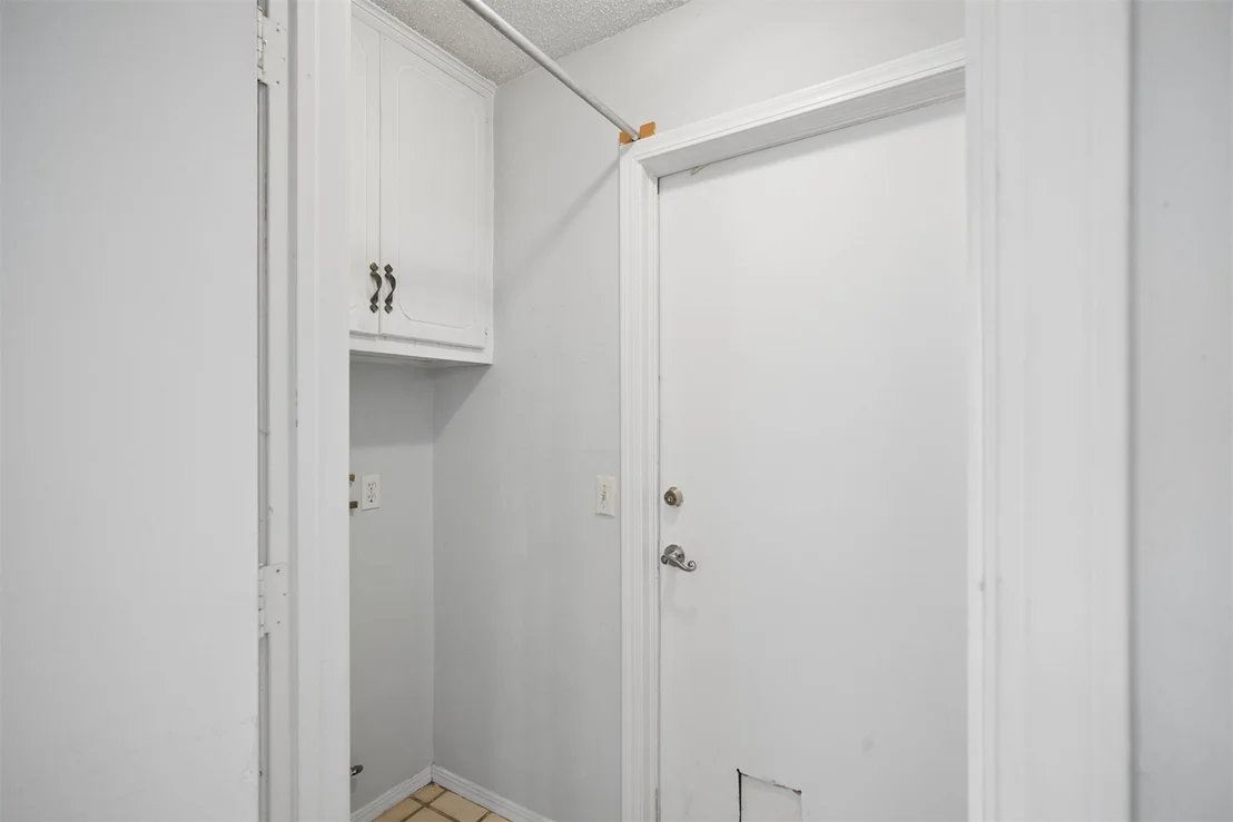 Photo of 903 Holmes
