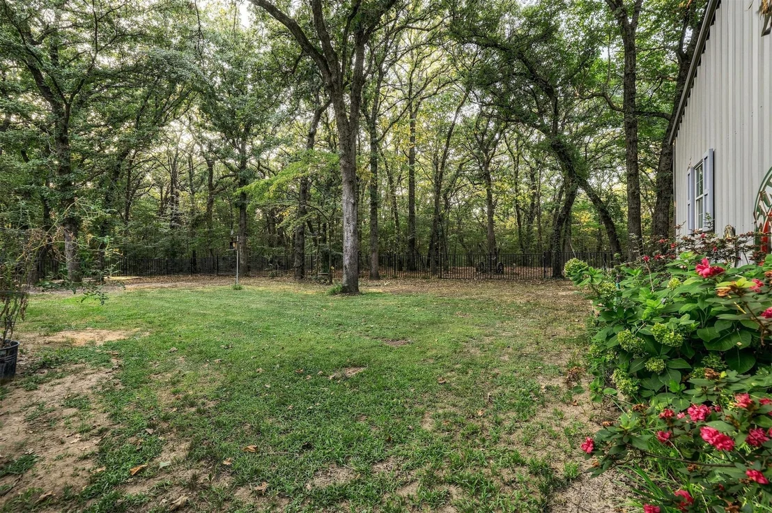 Photo of 205 Thousand Oaks
