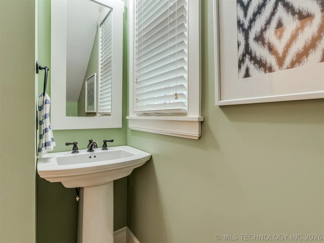 Photo of 25 Boulevard