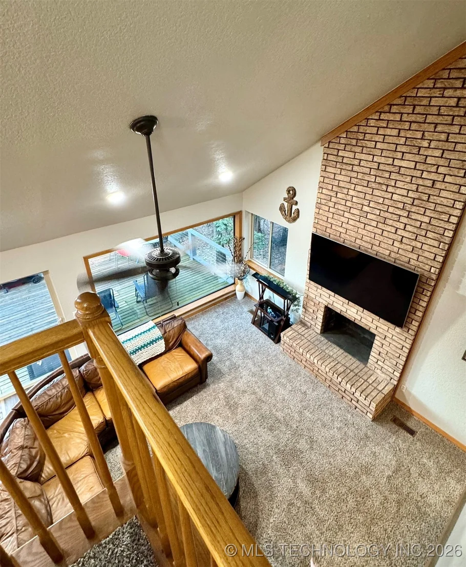 Photo of 1048 Robin Hood Road