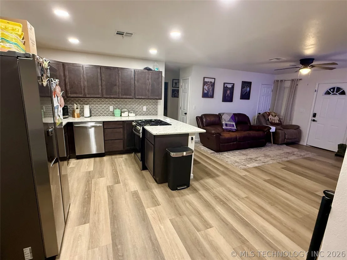 Photo of 989 Sequoyah Drive