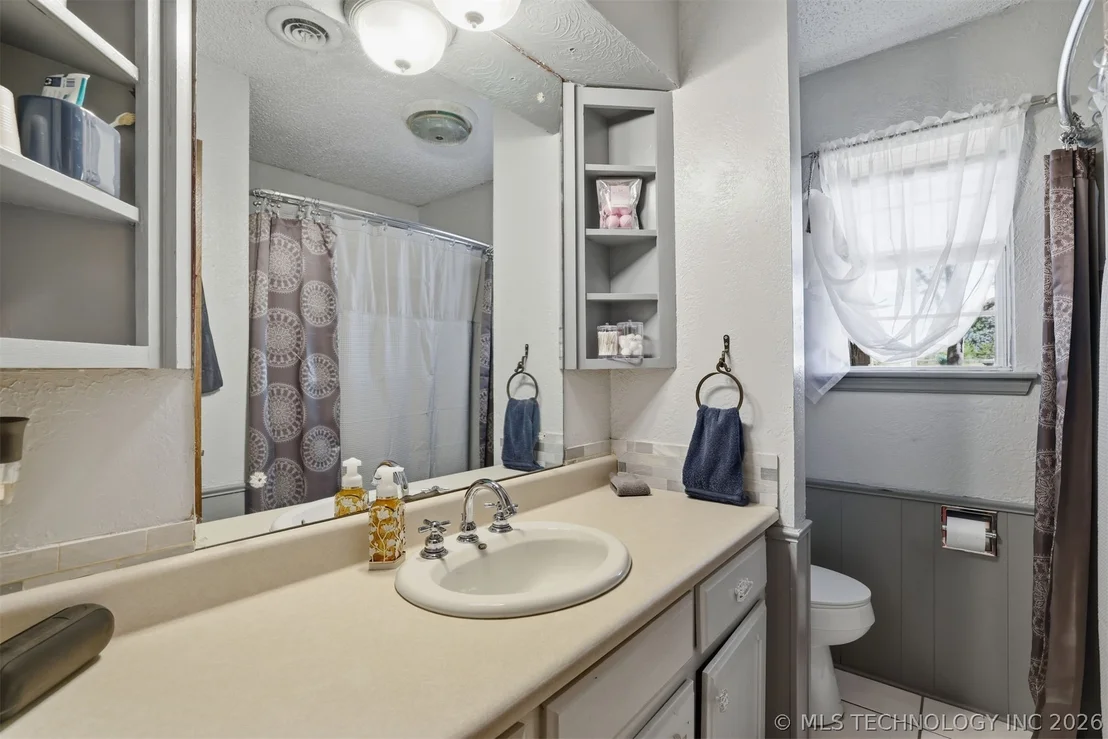 Photo of 4042 3rd NE