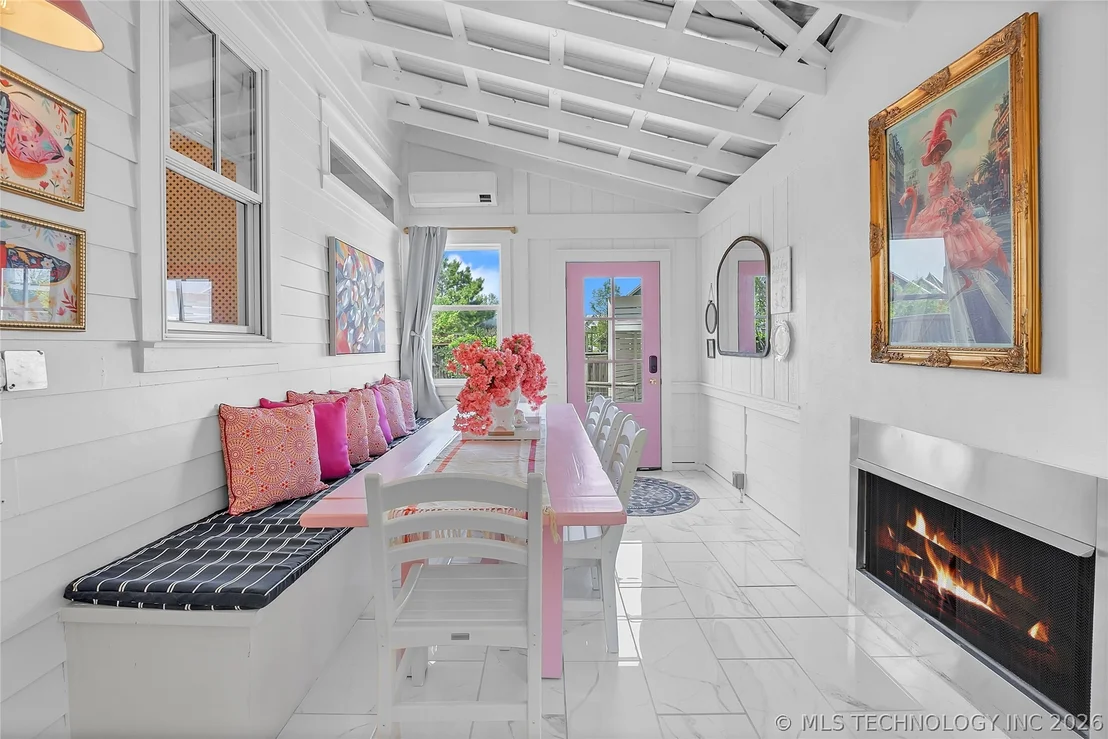 Photo of 32 Firefly Lane