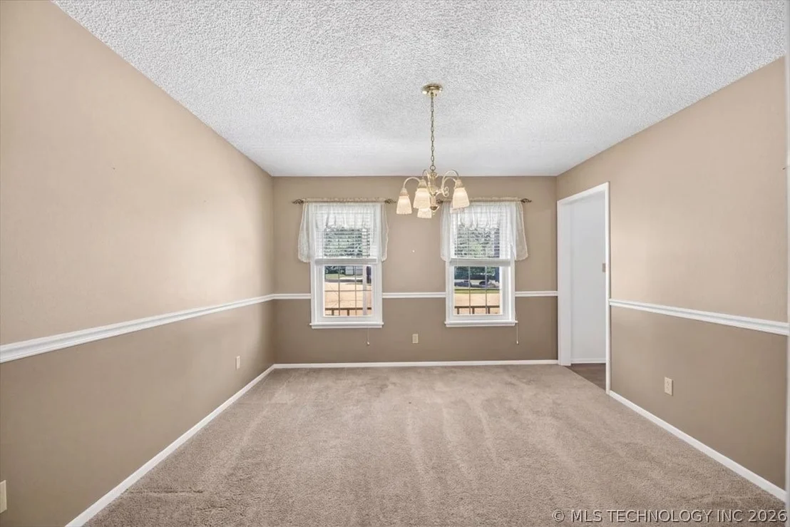 Photo of 36602 Ridge