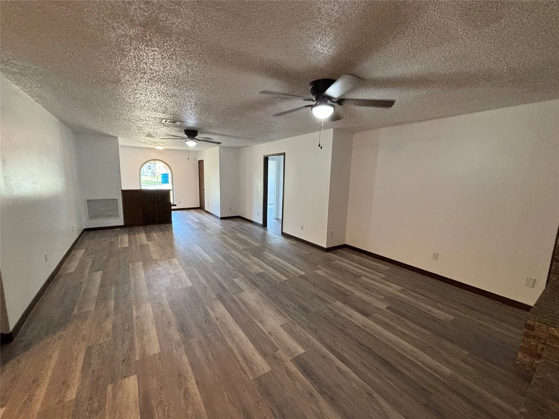 Photo of 367 W Cliff Drive