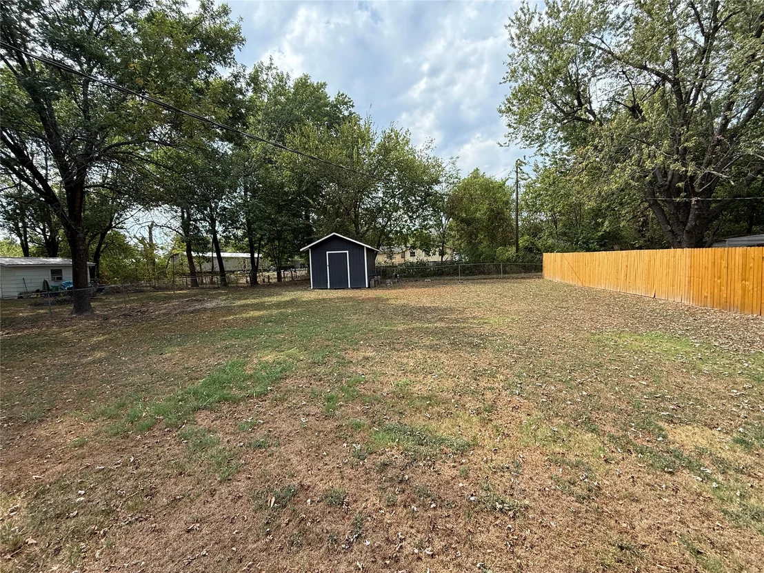 Photo of 702 6th Avenue