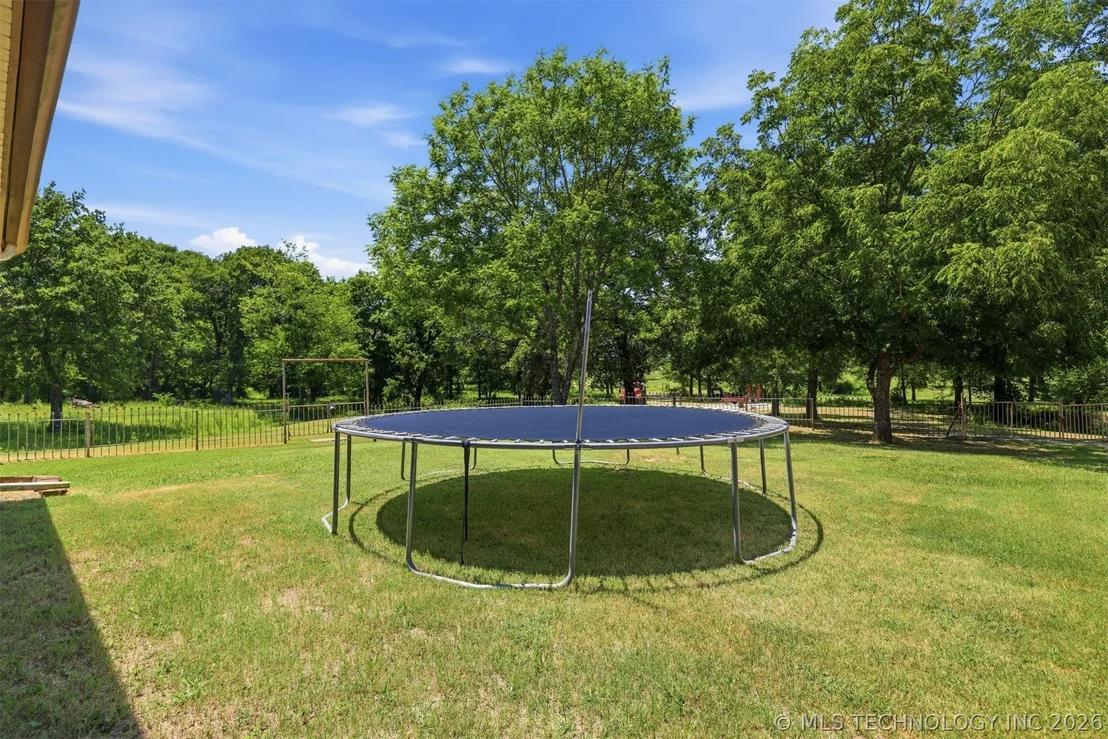 Photo of 2464 S Roberta Road