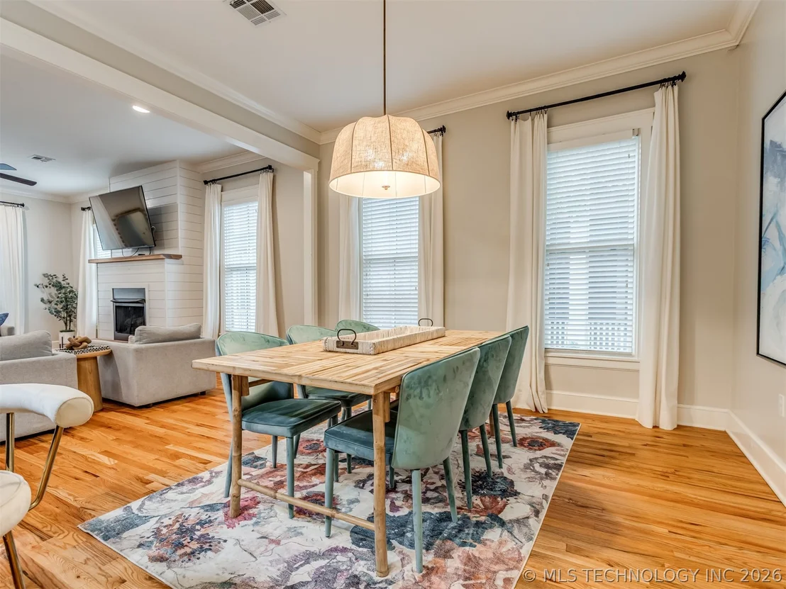 Photo of 25 Boulevard