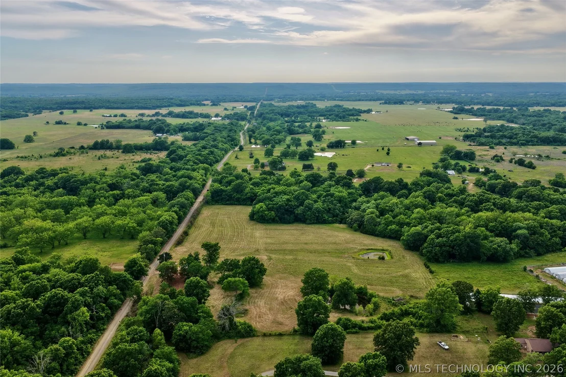Photo of 408377 E 1140 Road