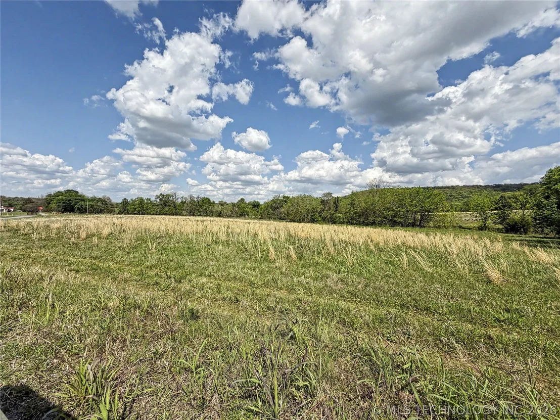 Photo of 414 S Thunder Road