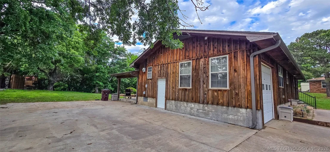 Photo of 1614 Sherwood Road