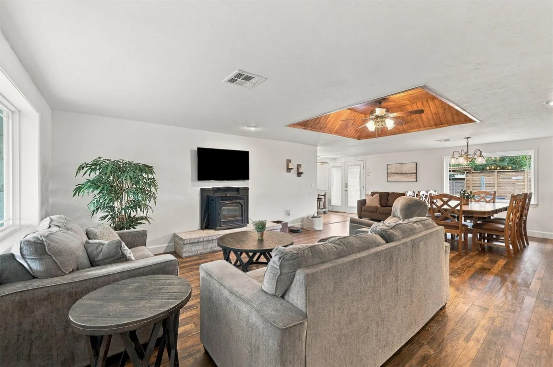 Photo of 2828 Riverview Road