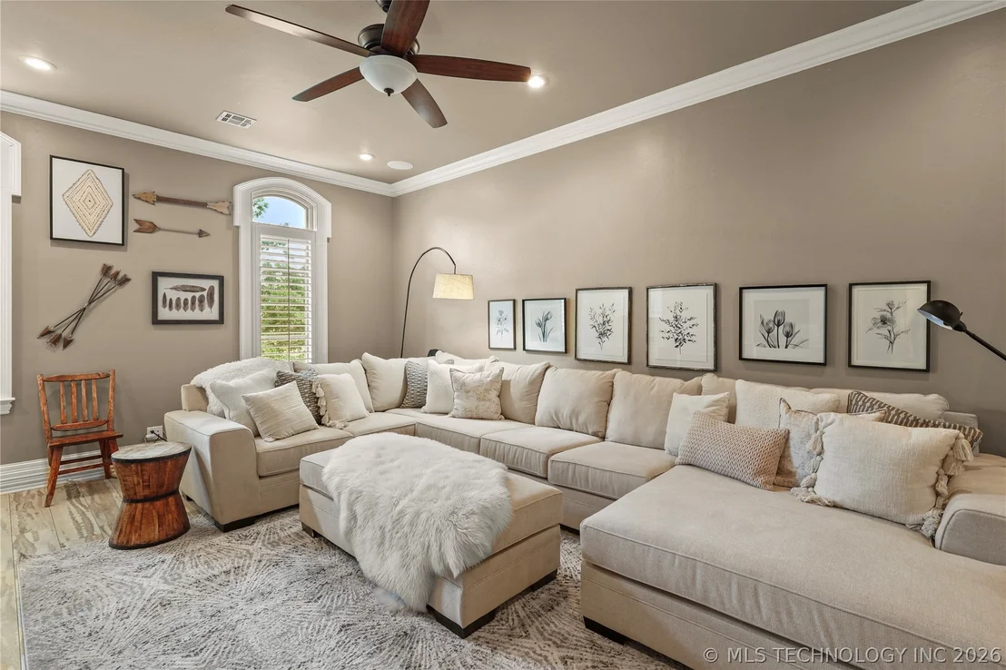 Photo of 87 Tuscan Road