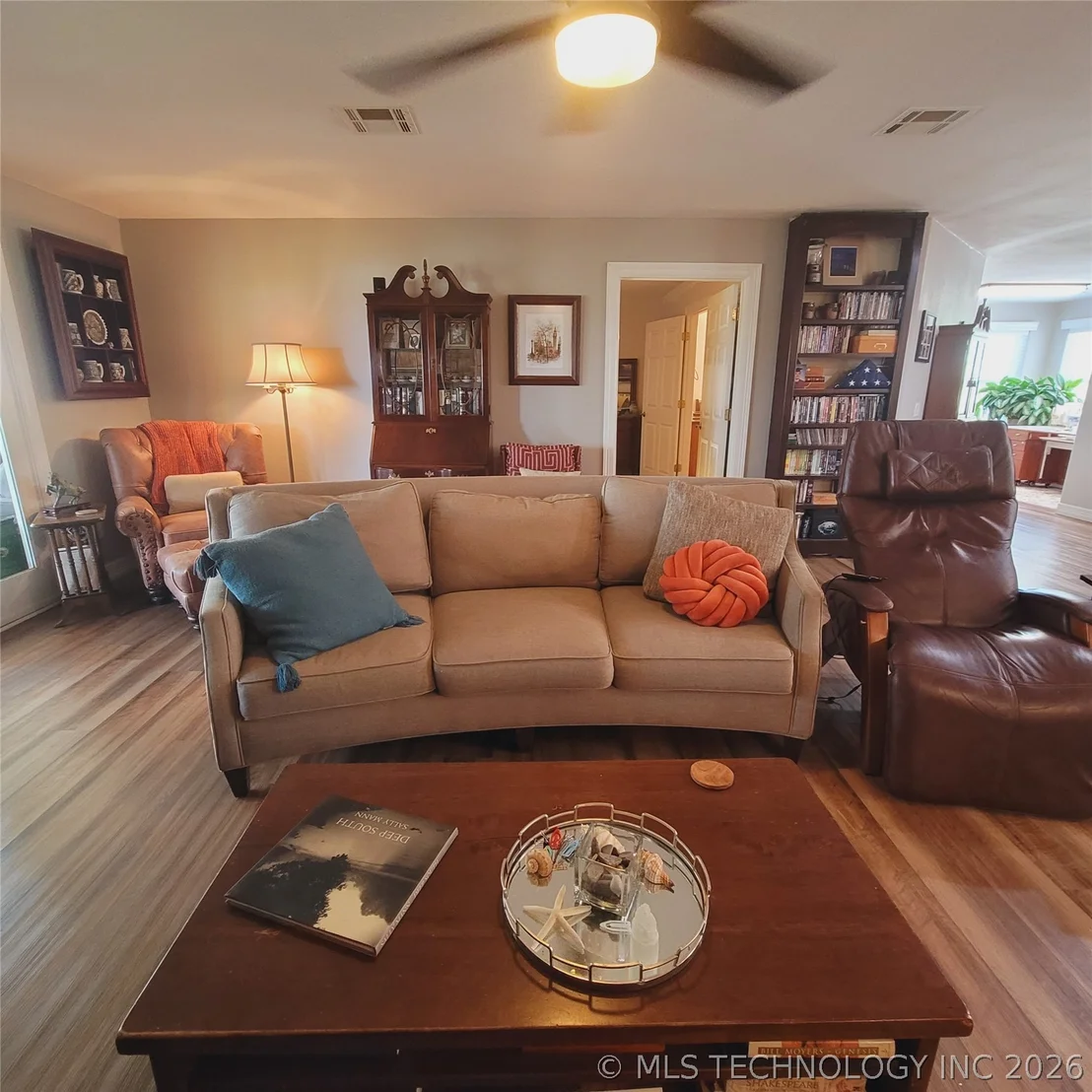 Photo of 324 Falcon Lane