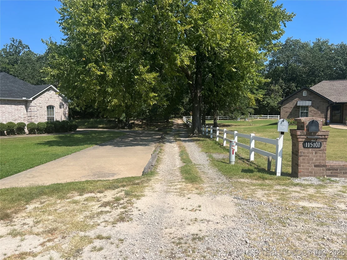 Photo of 4189 Road