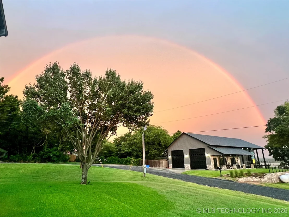Photo of 417188 Mockingbird Lane