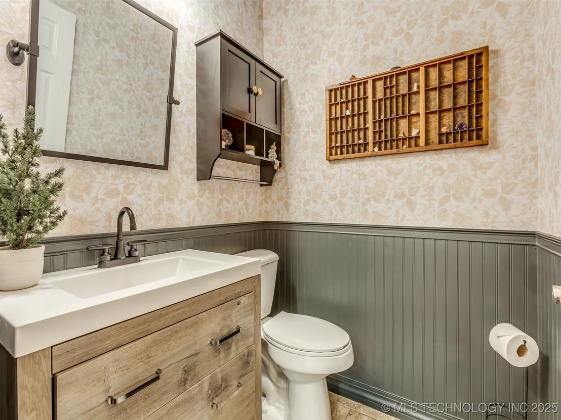Photo of 2485 Avalon Drive