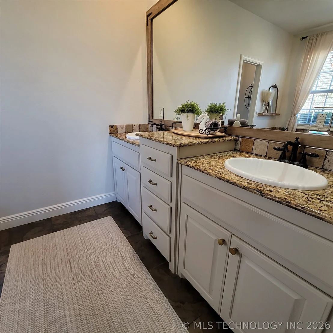 Photo of 120546 S 4160 Road