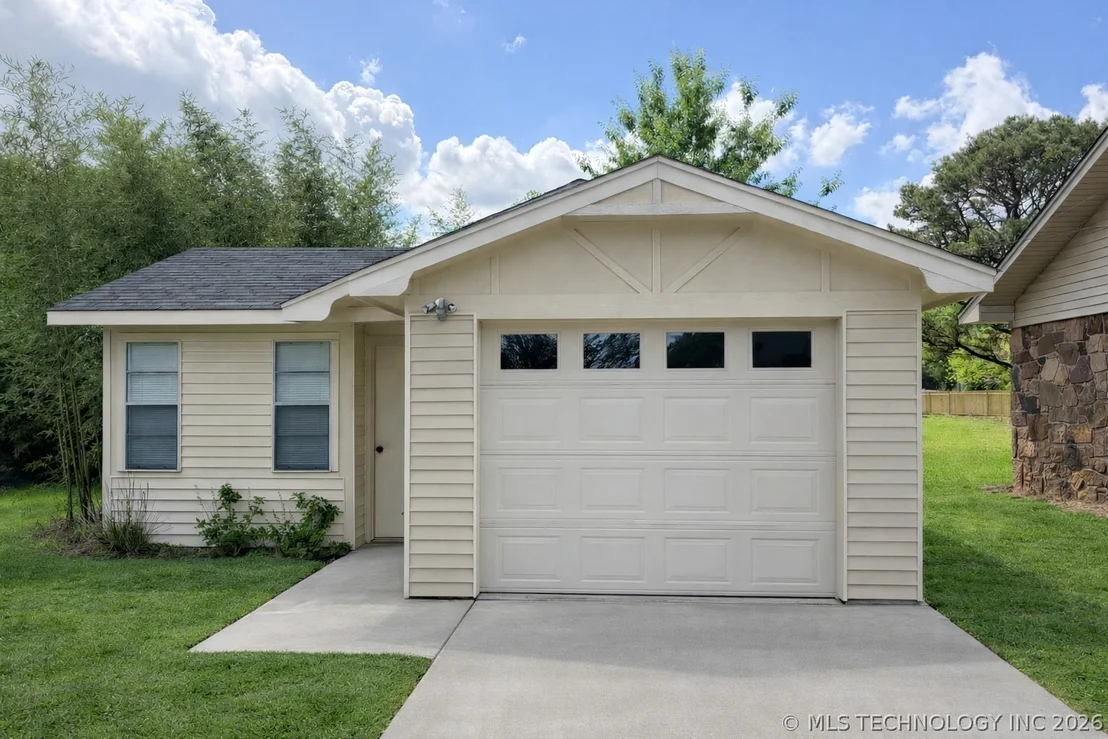 Photo of 20 Brookwood Drive
