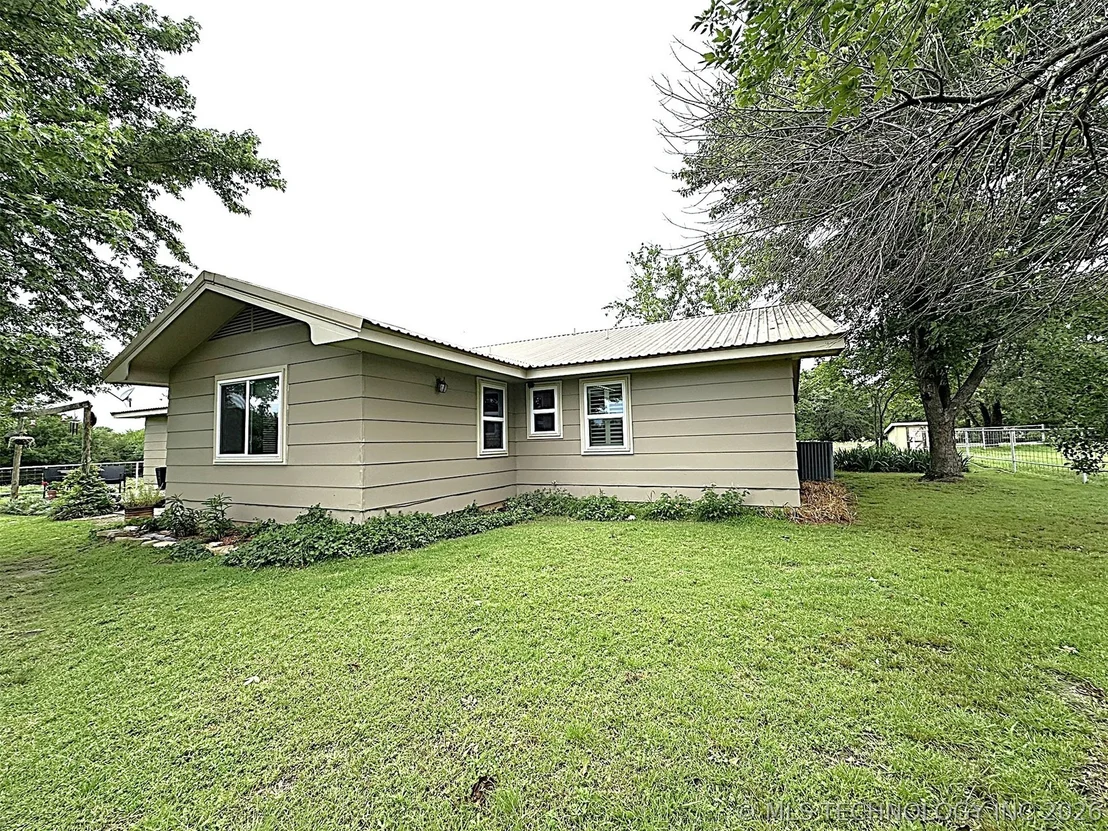 Photo of 1174 Concord