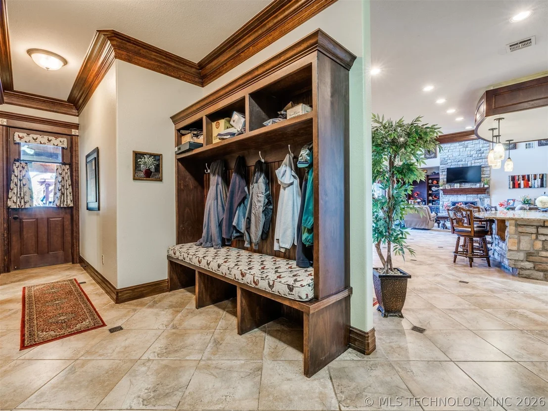 Photo of 414498 E 1170 Road