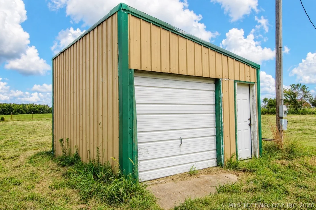 Photo of 19183 S Prairie Bell Road