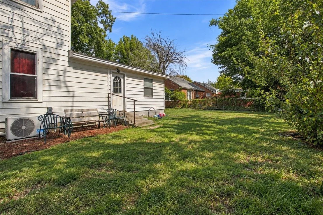 Photo of 724 W Cedar Street
