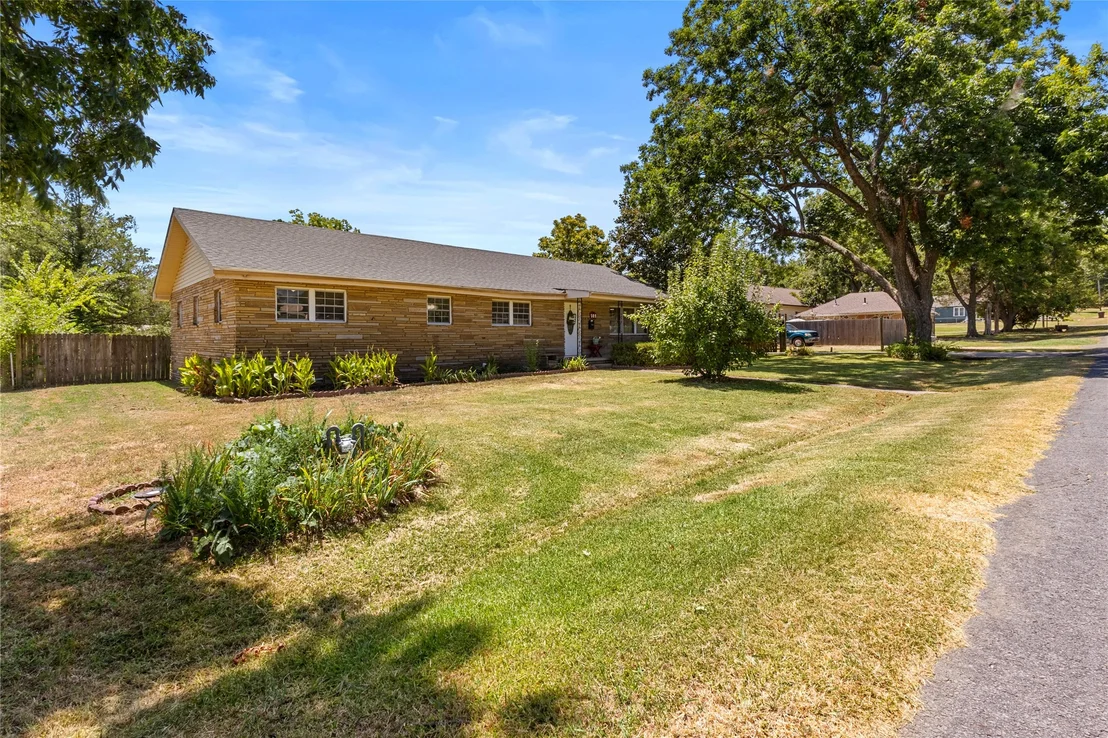 Photo of 509 Sunset Strip