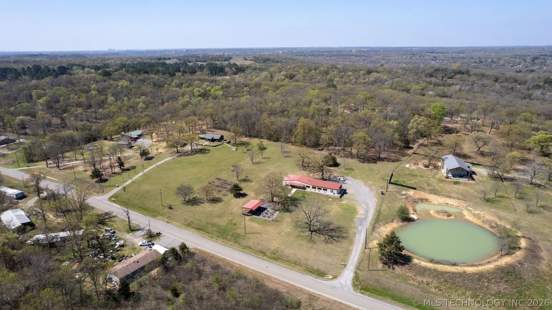Photo of 3565 Sawmill Road