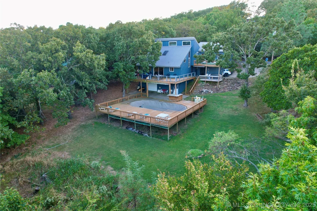 Photo of 1048 Robin Hood Road