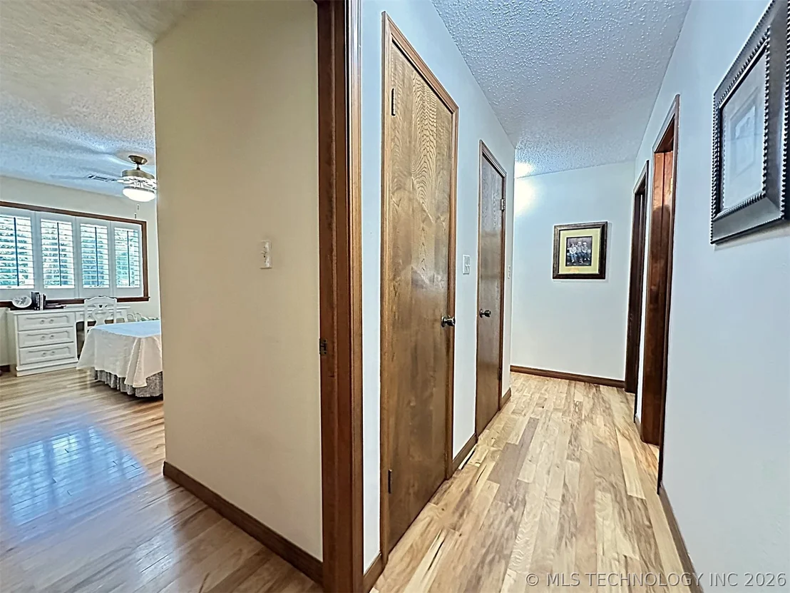 Photo of 1174 Concord