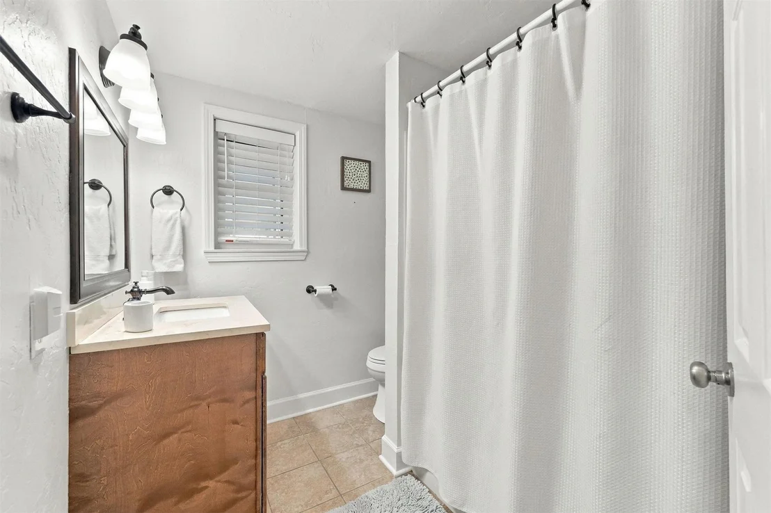 Photo of 2828 Riverview Road